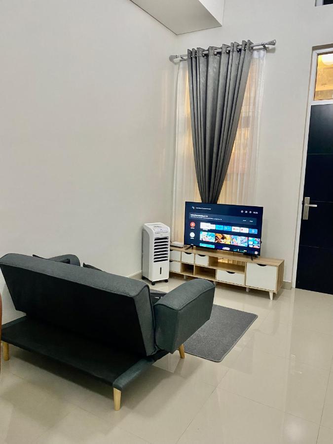 Villa Ku Villa Mu Semarang Luaran gambar