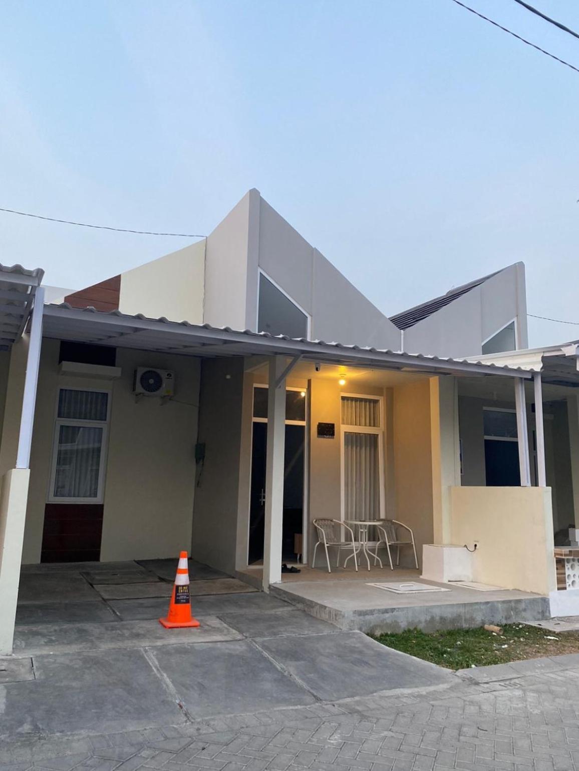 Villa Ku Villa Mu Semarang Luaran gambar