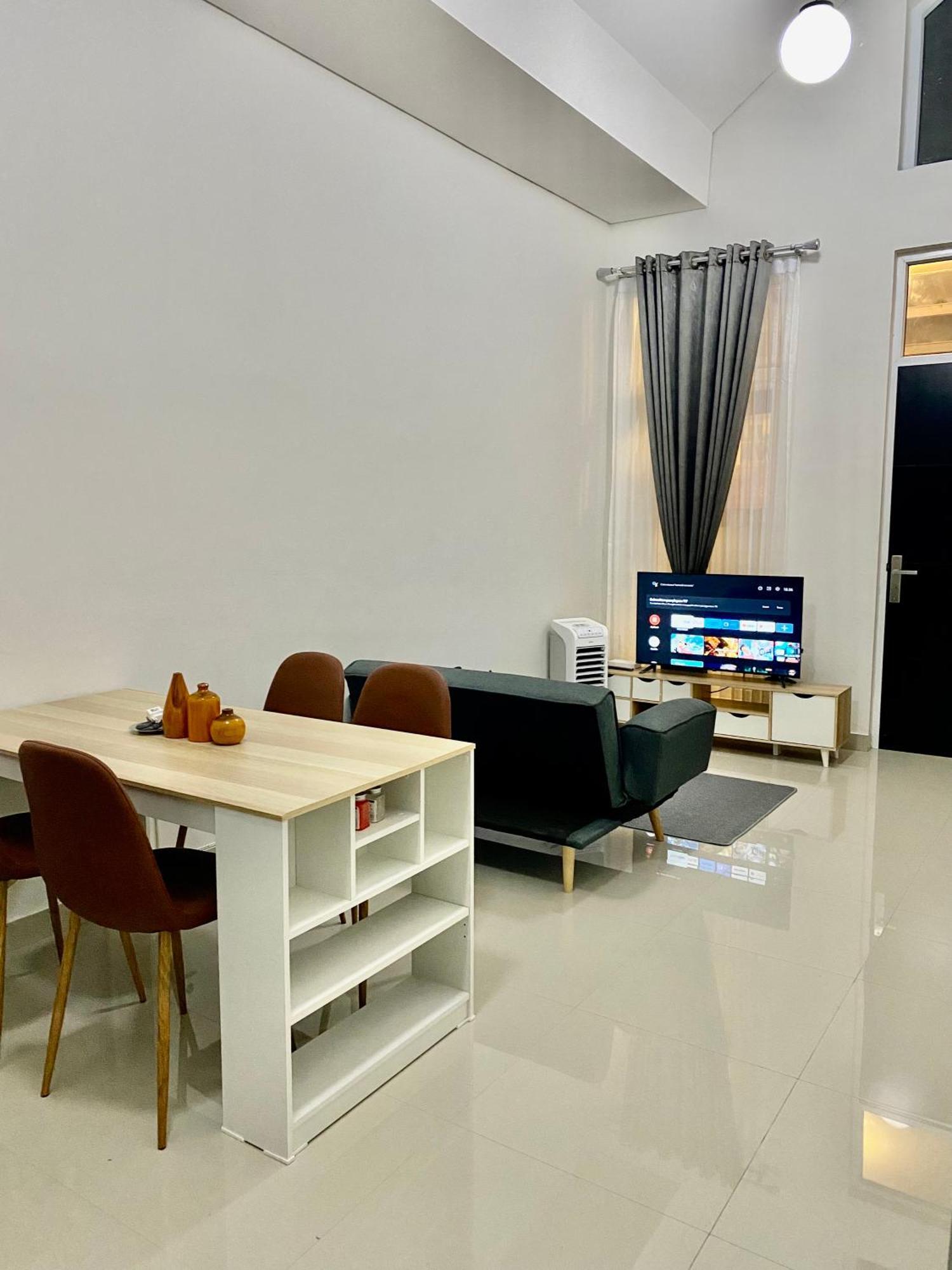 Villa Ku Villa Mu Semarang Luaran gambar
